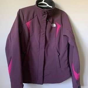 𝅺THE North Face TNF APEX Jacket - Size Medium